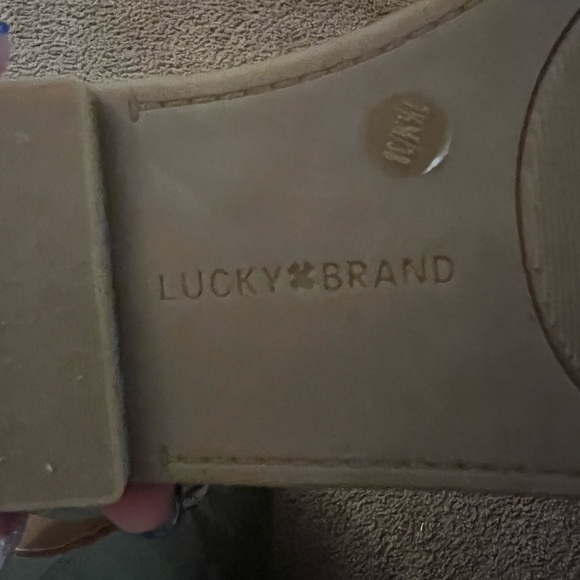 LUCKY BRAND leather sandals for women size 7.5 like new I accept offers - Picture 3 of 4
